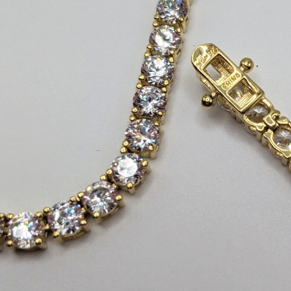 NEW SET 18k, Necklace, Bracelet & Earrings, 4 Pieces, Cubic Zirconia, 18k, 925, - Picture 13 of 14